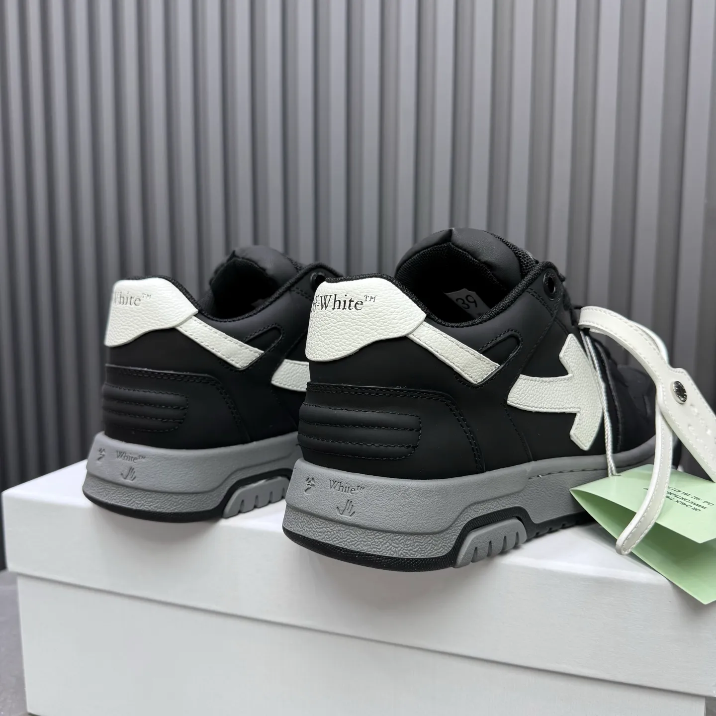 P620 OFF WHITE⚡️Couple model⚡️35-40 women’s model 39-46 men’s model